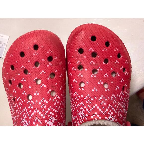 CROCS classic lined holiday Christmas Clogs women’s sz 7 sandals gently used - Picture 3 of 13
